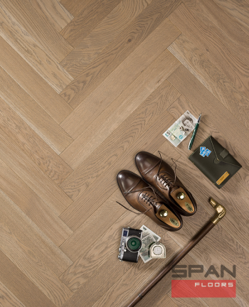 Oak Pastel (QS) Herringbone